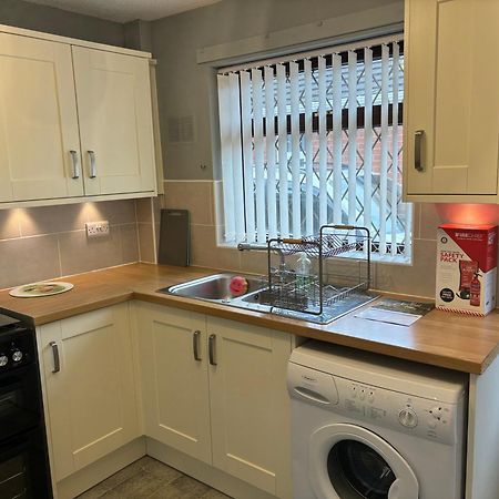 2 Bedroom Bungalow Rhosllanerchrugog Екстер'єр фото