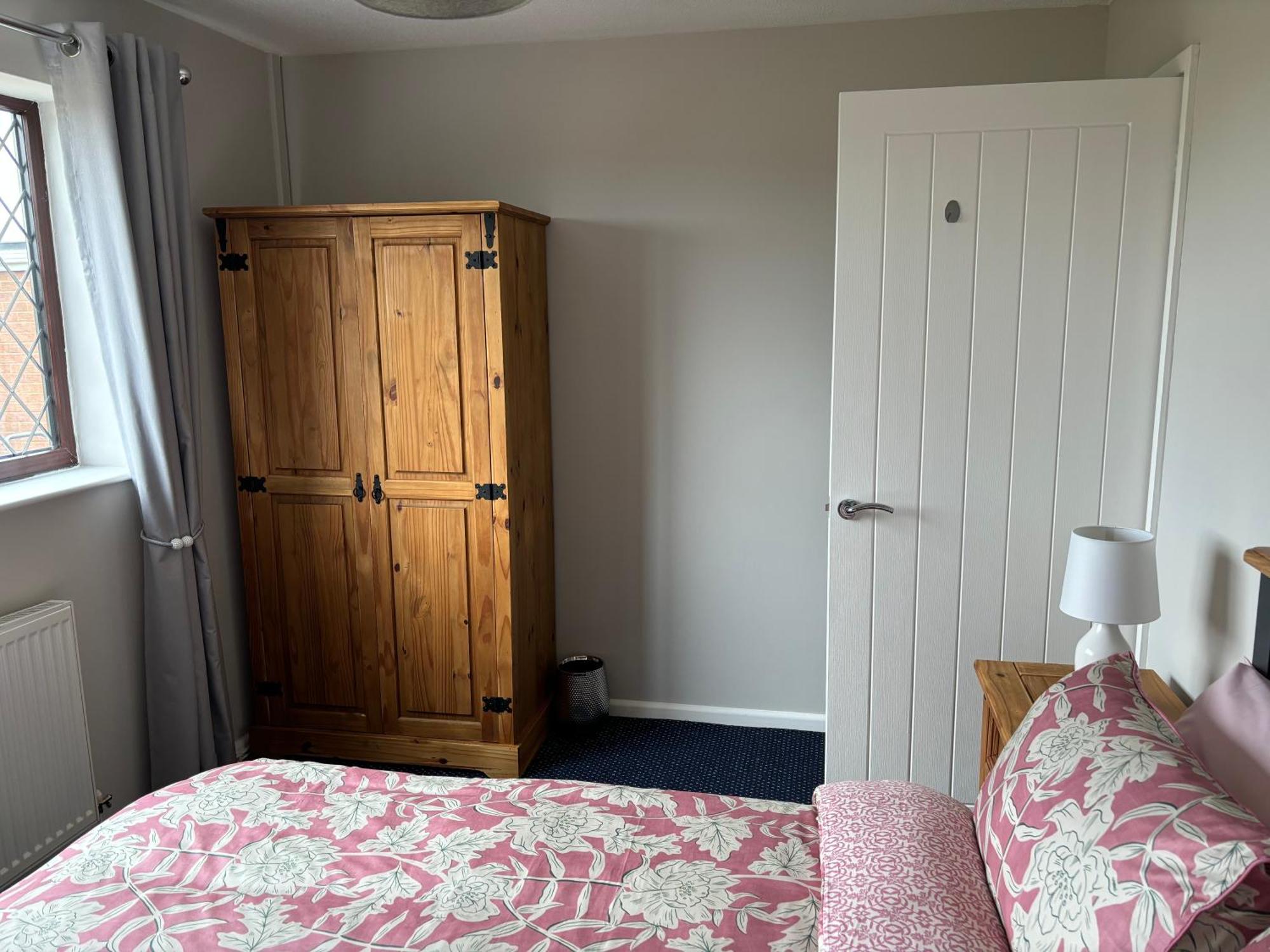 2 Bedroom Bungalow Rhosllanerchrugog Екстер'єр фото